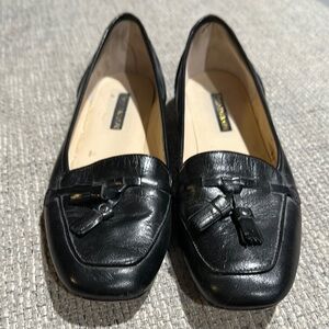 Black Leather Women's Loafers size 10N